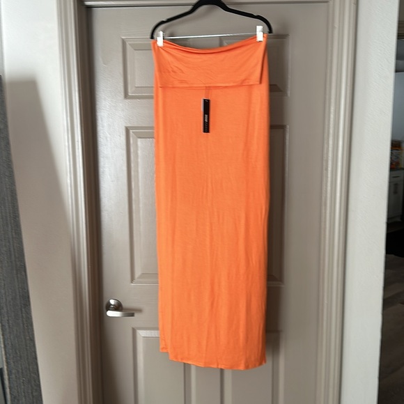 Fashion Nova | Bandeau and Maxi Skirt Set - Picture 3 of 6